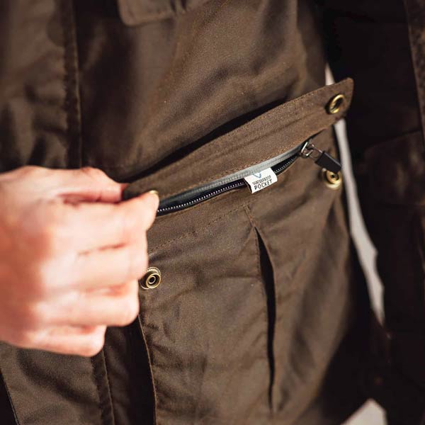 Edale-Olive-waterproof-pocket_LR