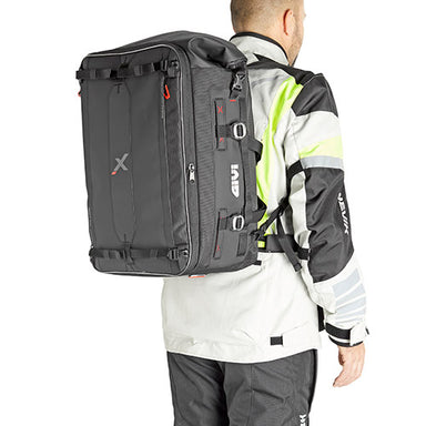 XL03_backpack dressed